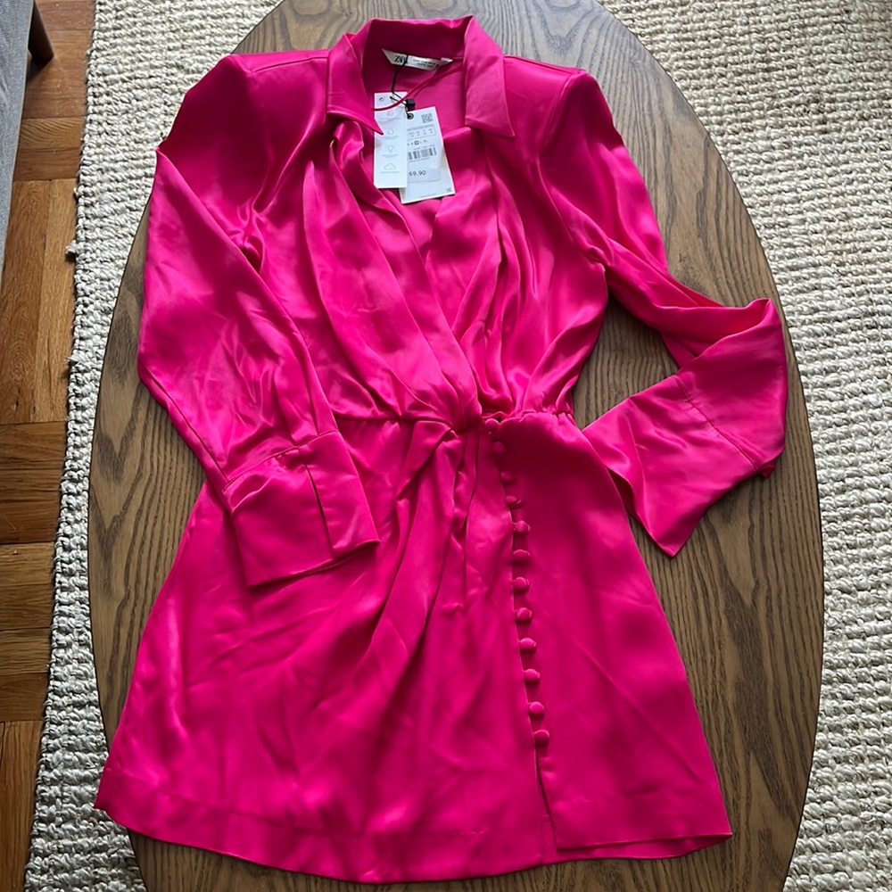 Satin effect shoulder pad dress